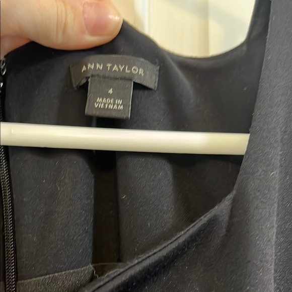 Ann Taylor Black Sleeveless Full Length Jumpsuit with Tie Waist - Size 4 - Picture 2 of 13